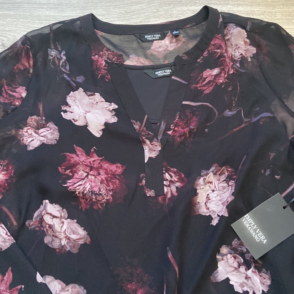 New with tags women’s shirt